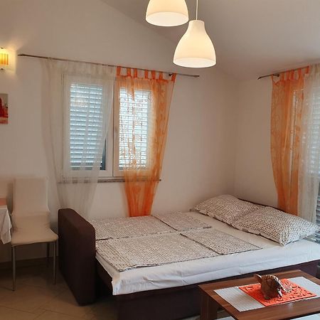 Apartmani Villa Lilliana ตรีบูนย์ ภายนอก รูปภาพ