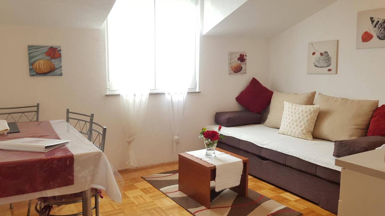 Apartmani Villa Lilliana ตรีบูนย์ ภายนอก รูปภาพ