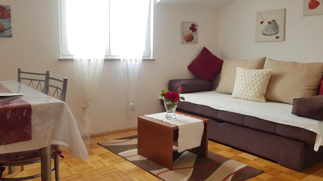 Apartmani Villa Lilliana ตรีบูนย์ ภายนอก รูปภาพ
