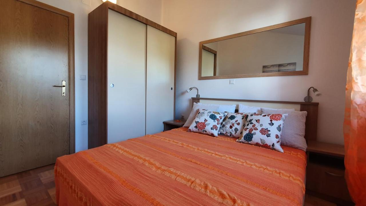 Apartmani Villa Lilliana ตรีบูนย์ ภายนอก รูปภาพ