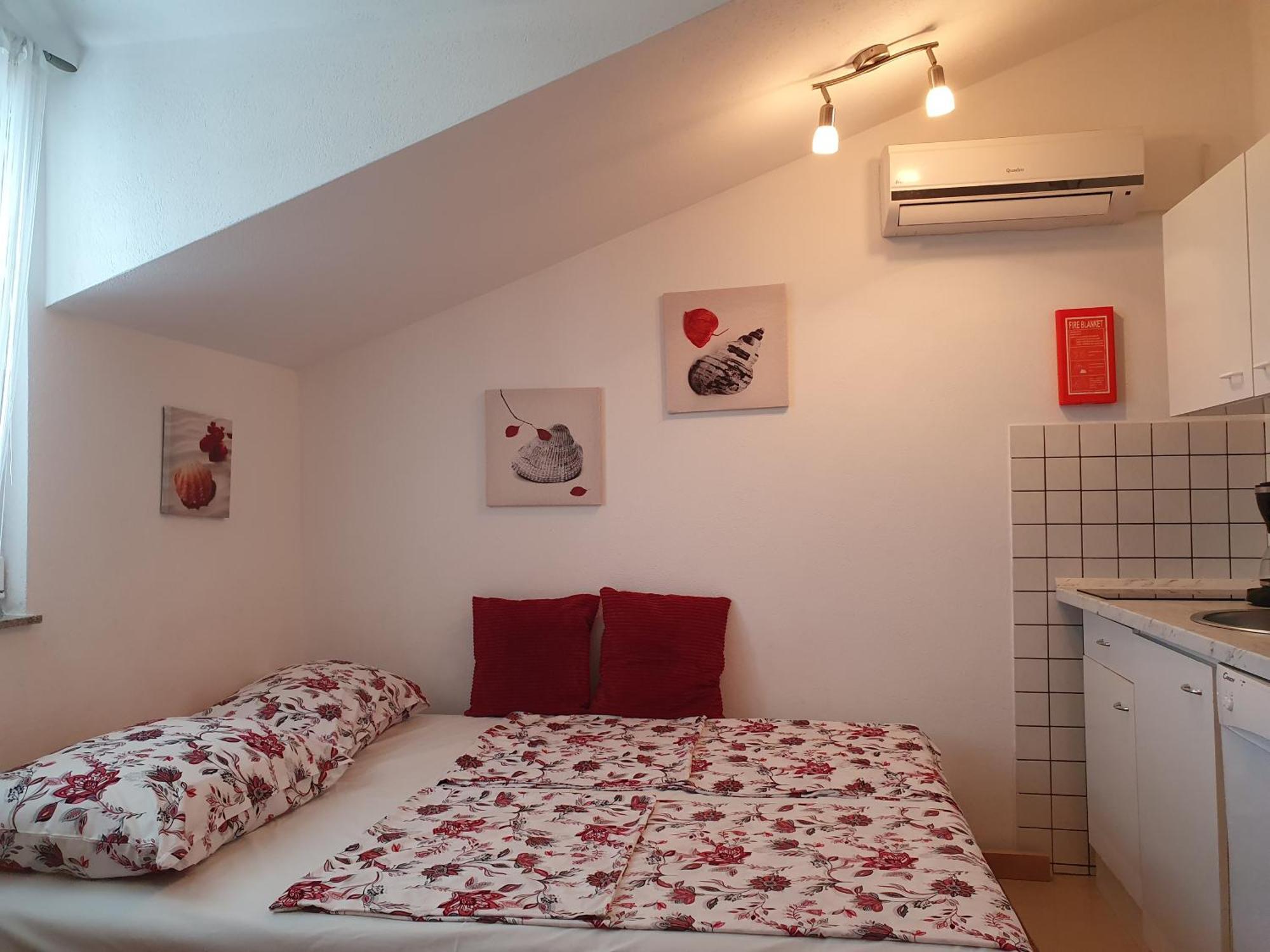 Apartmani Villa Lilliana ตรีบูนย์ ภายนอก รูปภาพ